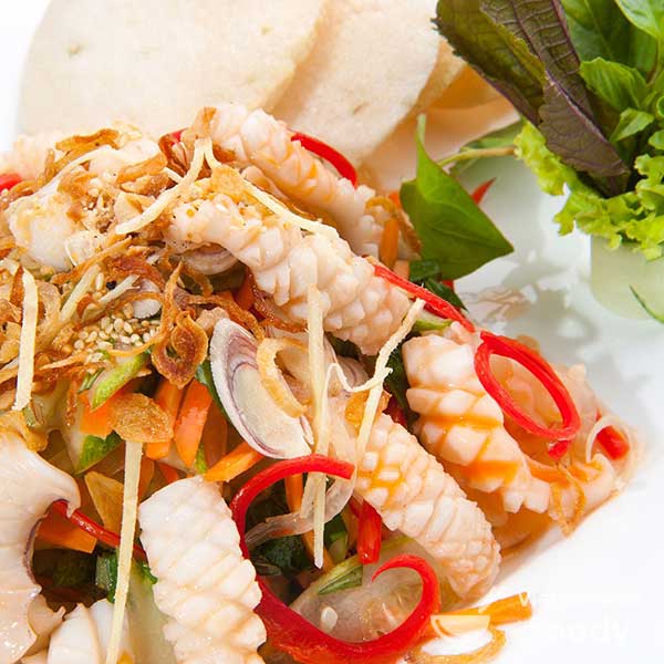 salad mực chua cay